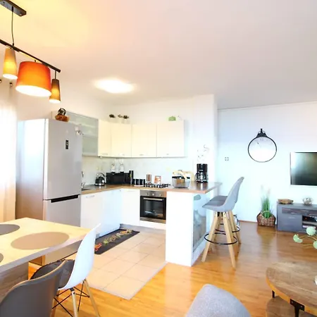 Apartment Becica Omiš Exterior foto